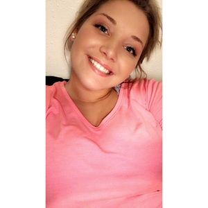 Meet your Posher, Brooke